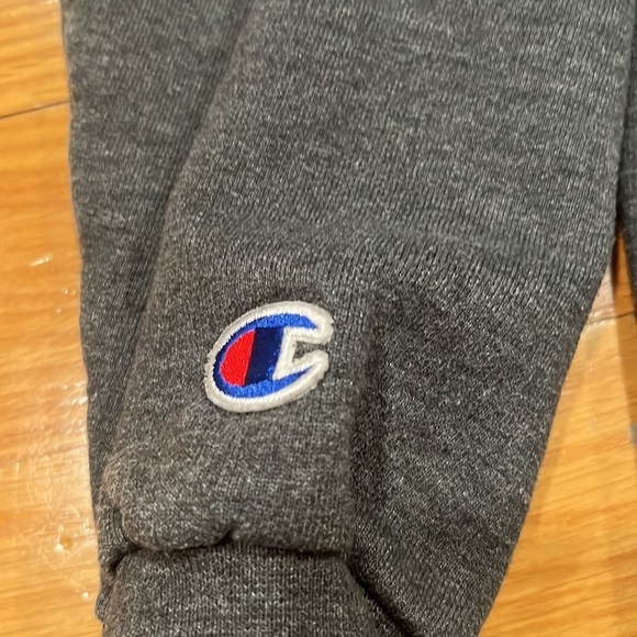 Champions men sweatshirt size 2XL. - Picture 5 of 5